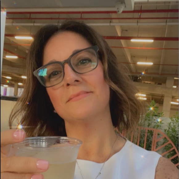 Meet your Posher, Patty - Picture 1 of 2